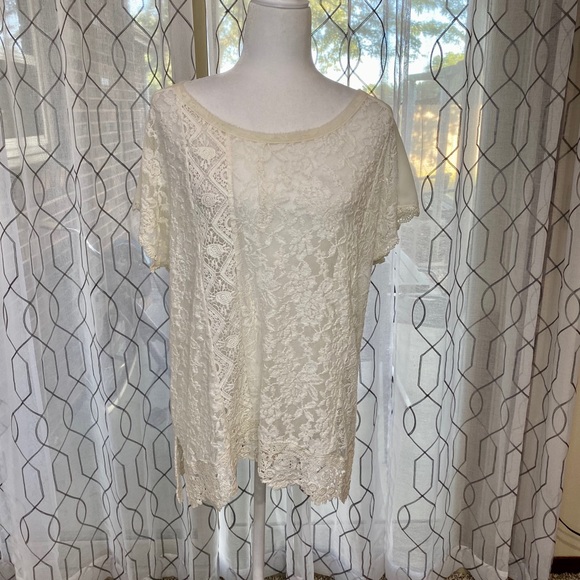 Miss Me Tops - Miss Me Lace And Crochet Top Size Large